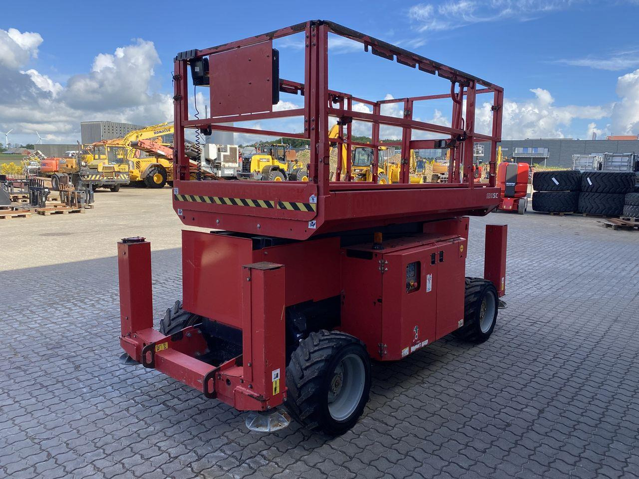 Manitou 120SC - Nůžková plošina: obrázek 4 Manitou 120SC - Nůžková plošina: obrázek 4