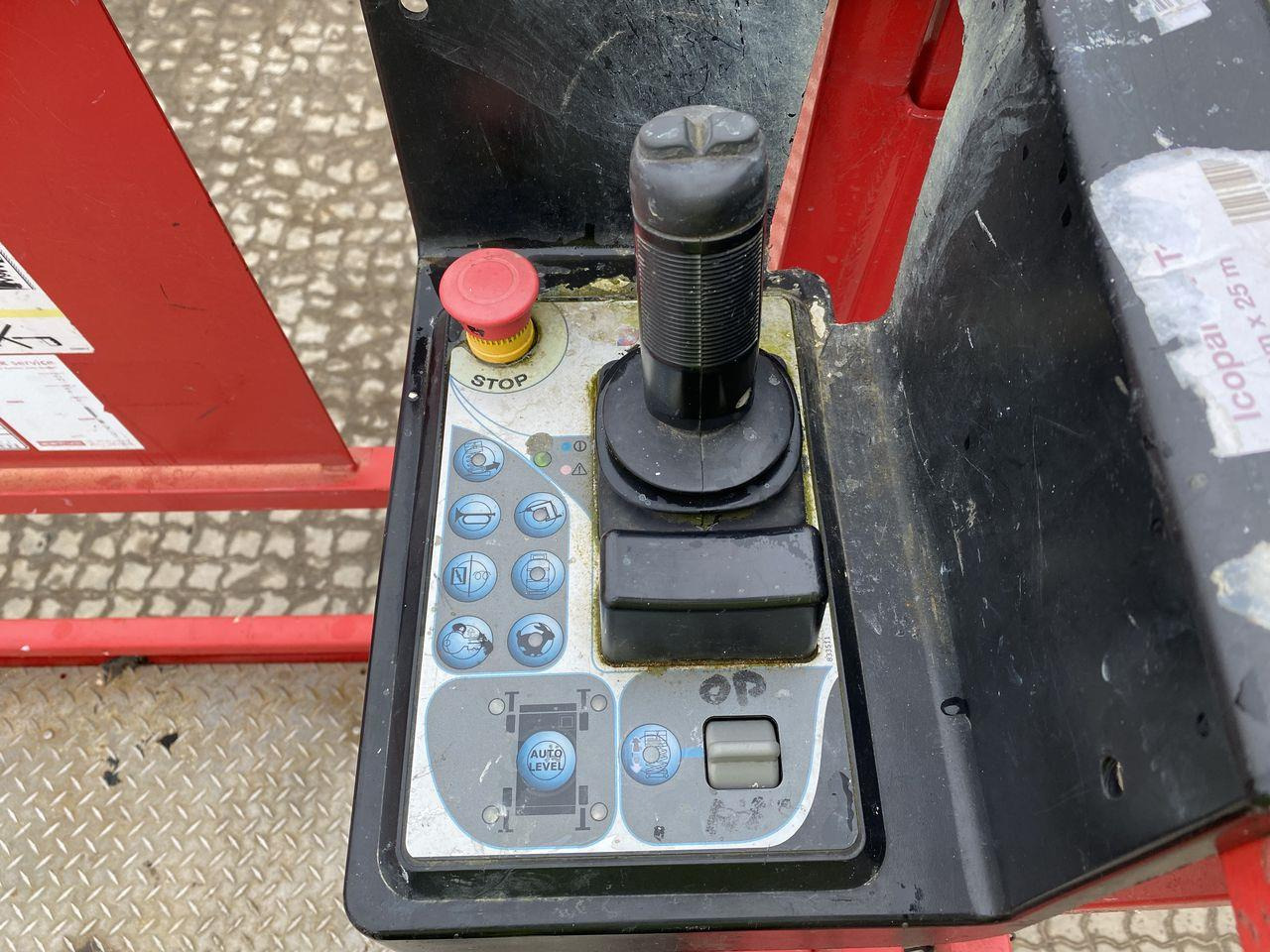 Manitou 140SC - Nůžková plošina: obrázek 3 Manitou 140SC - Nůžková plošina: obrázek 3