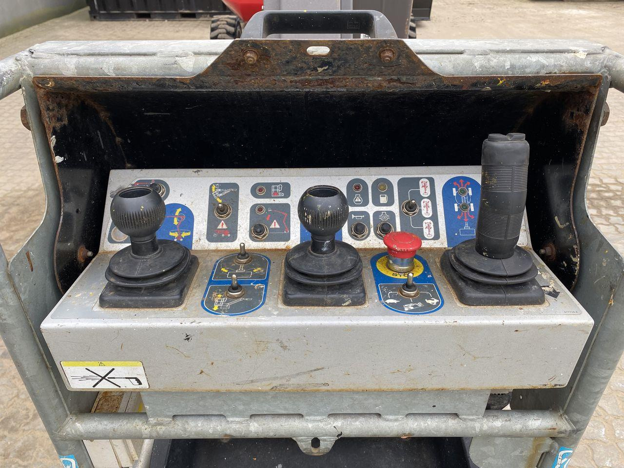 Manitou 160ATJ RC - Kloubová plošina: obrázek 3 Manitou 160ATJ RC - Kloubová plošina: obrázek 3