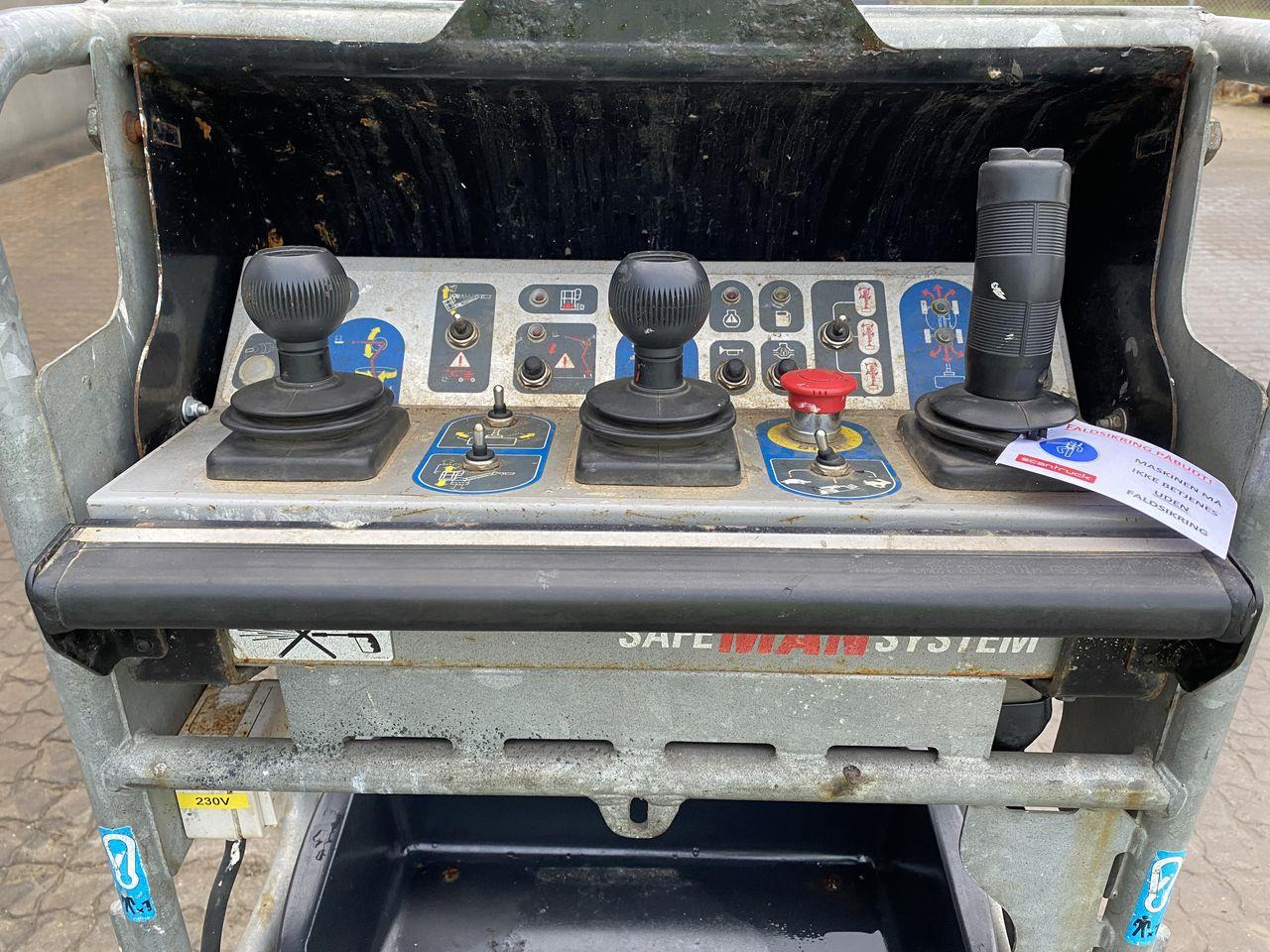 Manitou 160ATJ RC E3 - Kloubová plošina: obrázek 3 Manitou 160ATJ RC E3 - Kloubová plošina: obrázek 3