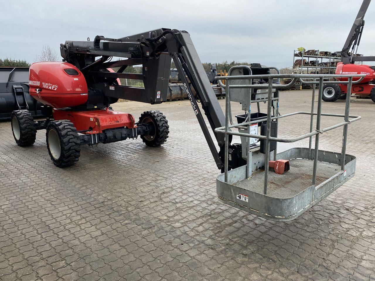 Manitou 160ATJ RC E3 - Kloubová plošina: obrázek 5 Manitou 160ATJ RC E3 - Kloubová plošina: obrázek 5