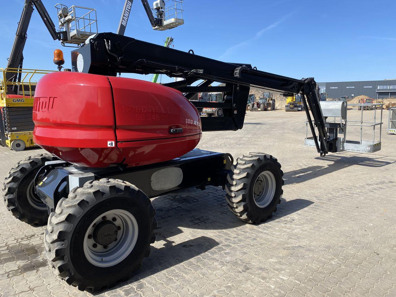 Manitou 180ATJ 2 RC - Kloubová plošina: obrázek 4 Manitou 180ATJ 2 RC - Kloubová plošina: obrázek 4