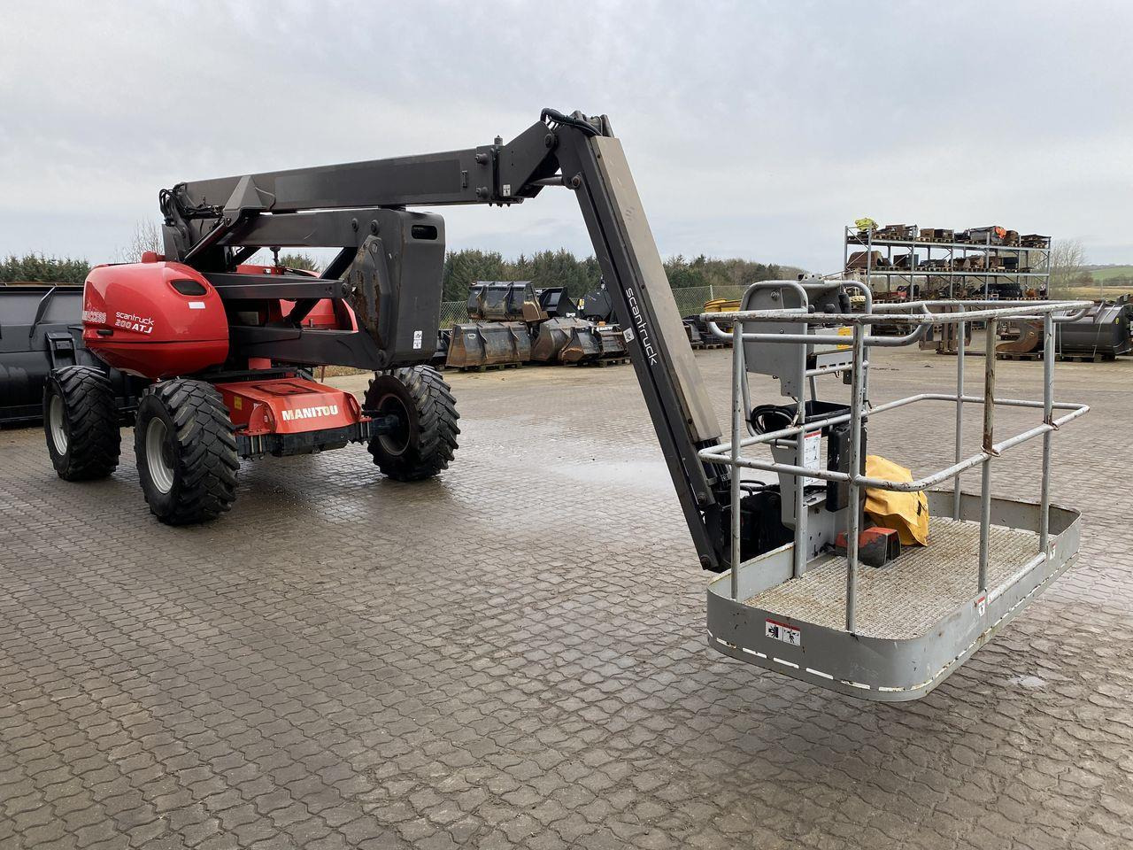 Manitou 200ATJ RC - Kloubová plošina: obrázek 5 Manitou 200ATJ RC - Kloubová plošina: obrázek 5