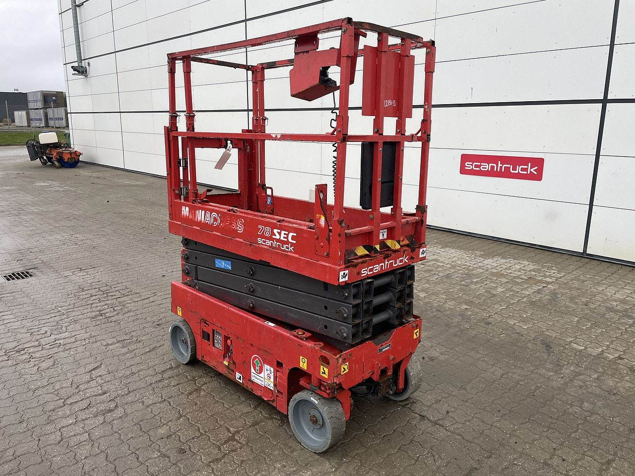 Manitou 78SEC - Nůžková plošina: obrázek 5 Manitou 78SEC - Nůžková plošina: obrázek 5