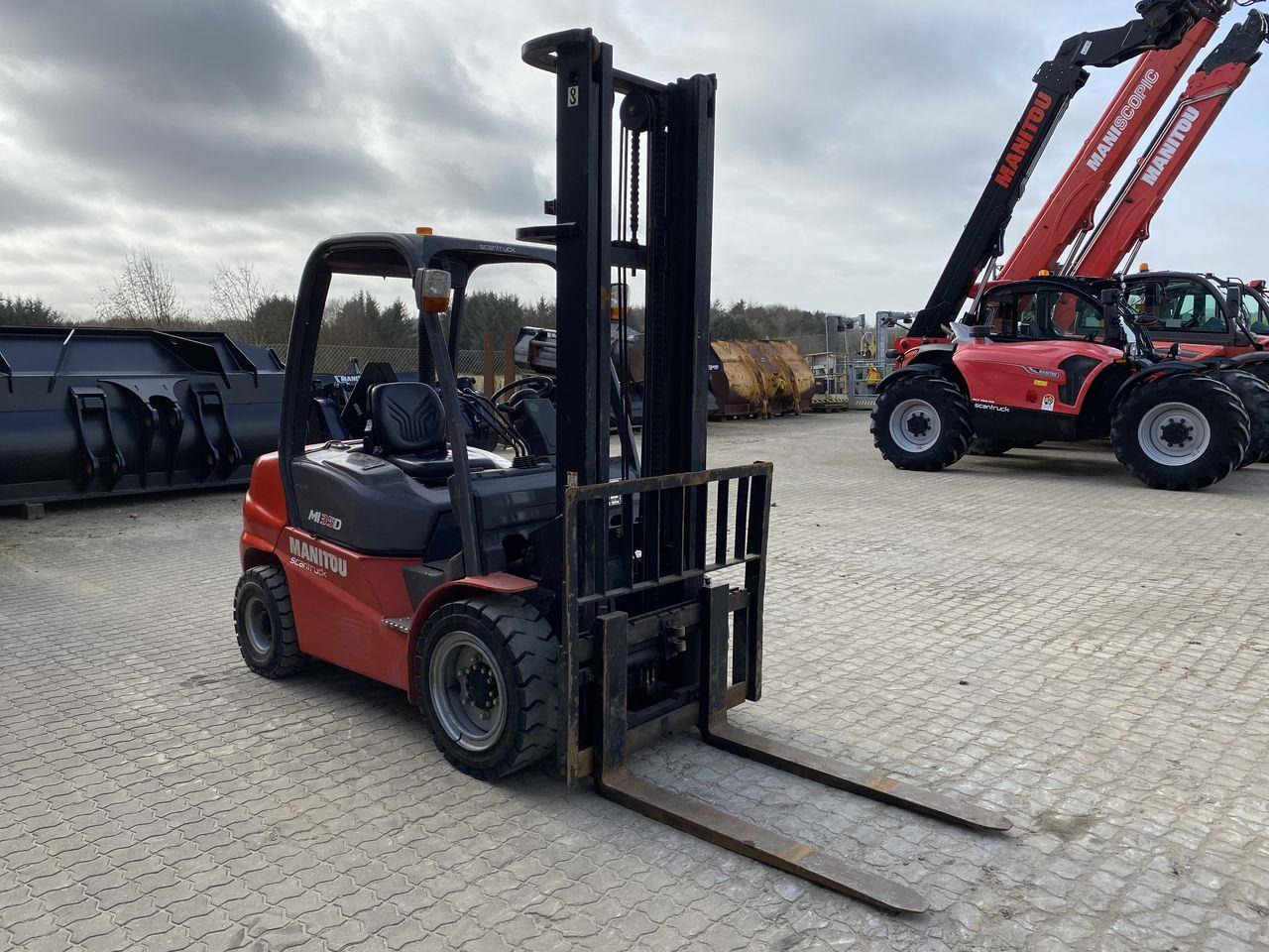 Manitou MI35D - Dieselový vysokozdvižný vozík: obrázek 5 Manitou MI35D - Dieselový vysokozdvižný vozík: obrázek 5