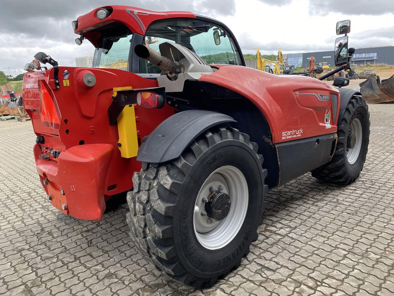 Manitou MLT840-145PS ELITE - Teleskopický manipulátor: obrázek 4 Manitou MLT840-145PS ELITE - Teleskopický manipulátor: obrázek 4