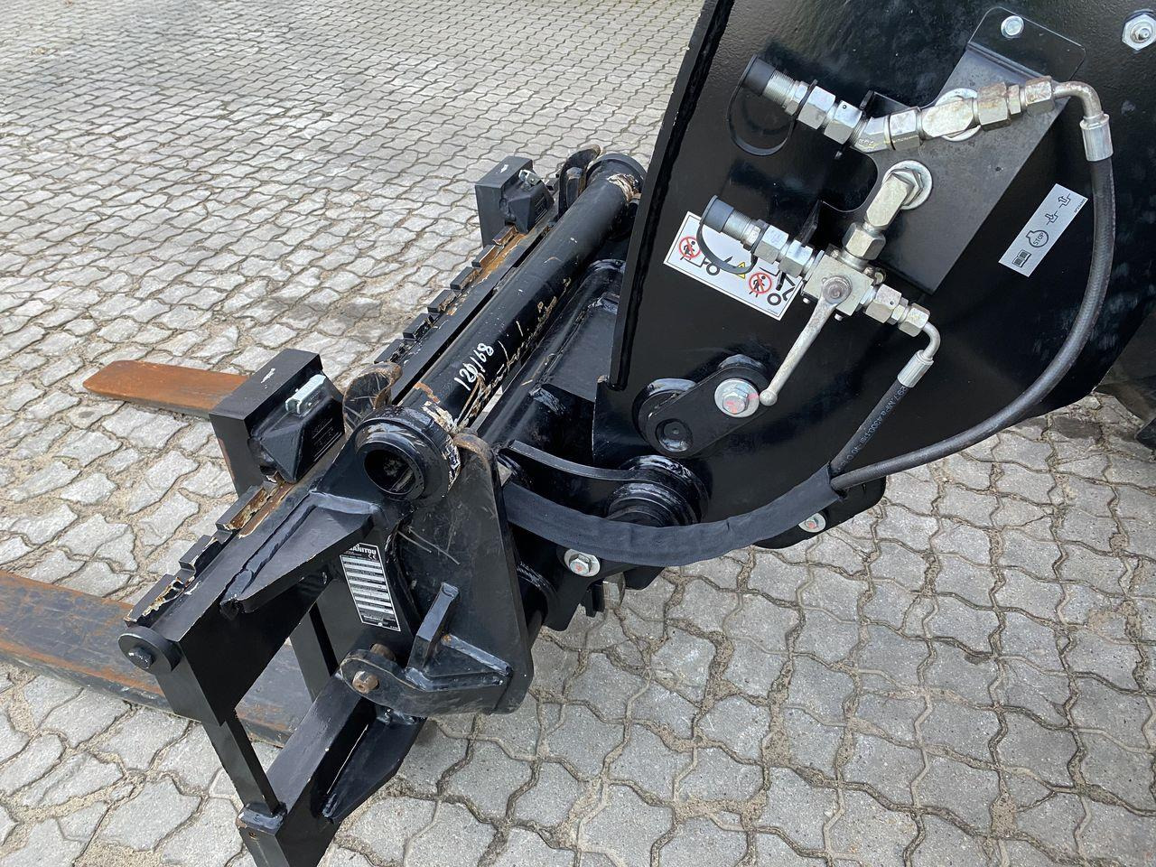 Teleskopický manipulátor Manitou MLT850-145V+ Elite ST5: obrázek 10