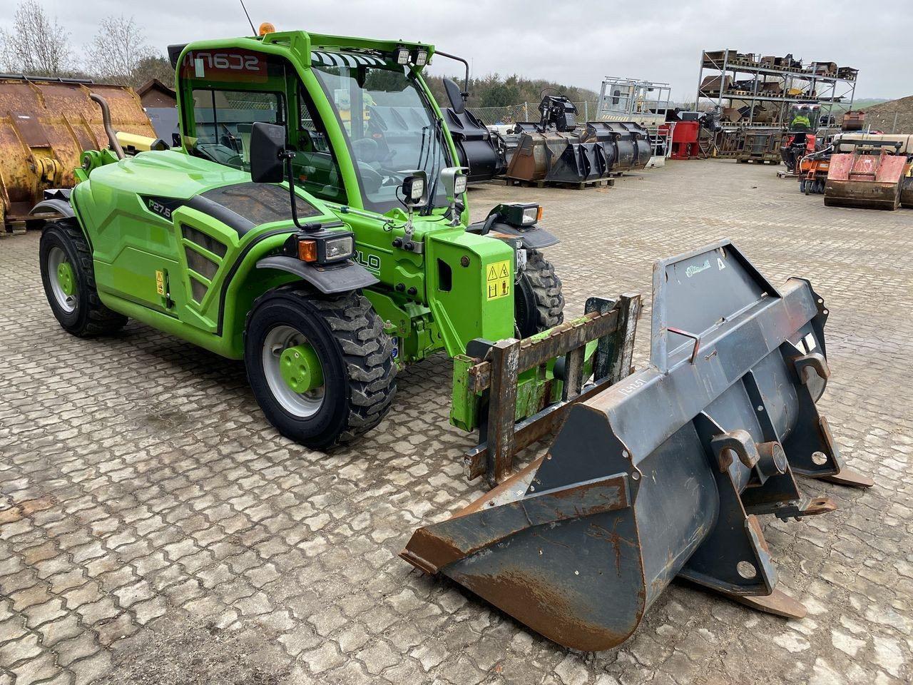 Merlo P27.6 PLUS - Teleskopický manipulátor: obrázek 5 Merlo P27.6 PLUS - Teleskopický manipulátor: obrázek 5