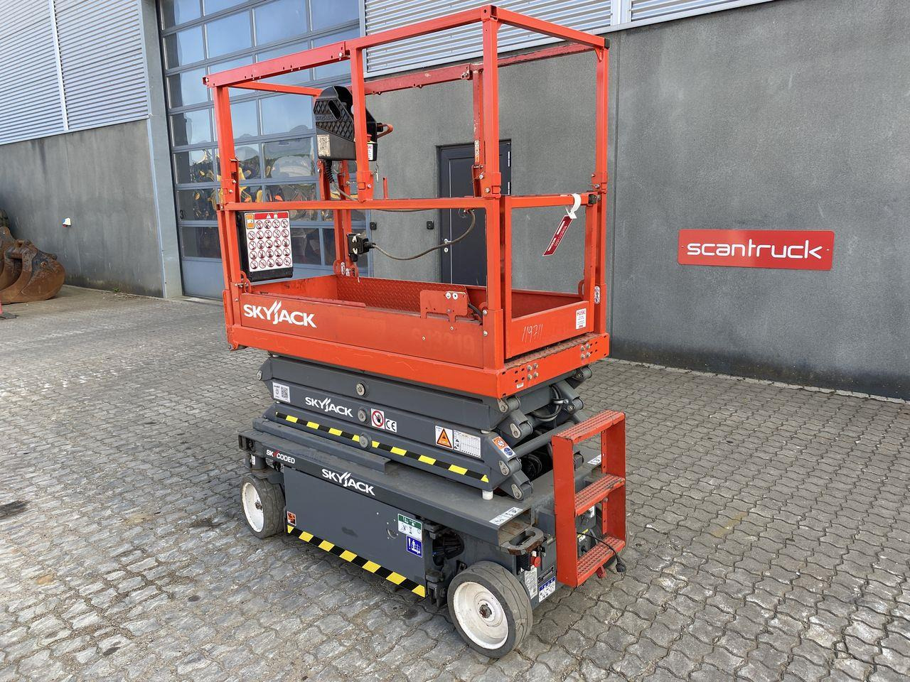 Skyjack SJ3219 - Nůžková plošina: obrázek 2 Skyjack SJ3219 - Nůžková plošina: obrázek 2