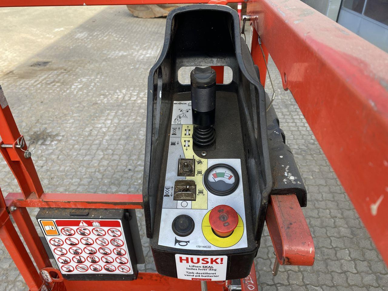 Skyjack SJ3219 - Nůžková plošina: obrázek 3 Skyjack SJ3219 - Nůžková plošina: obrázek 3