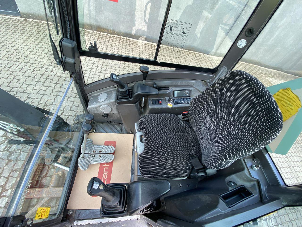 Volvo ECR25 - Mini rýpadlo: obrázek 3 Volvo ECR25 - Mini rýpadlo: obrázek 3