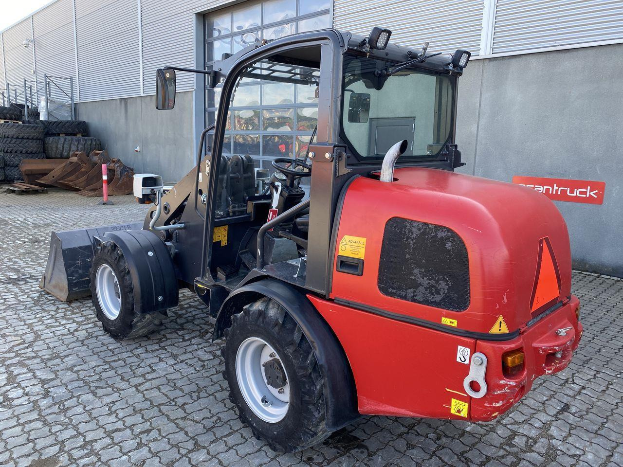 Weidemann 2070 - Kloubový nakladač: obrázek 2 Weidemann 2070 - Kloubový nakladač: obrázek 2