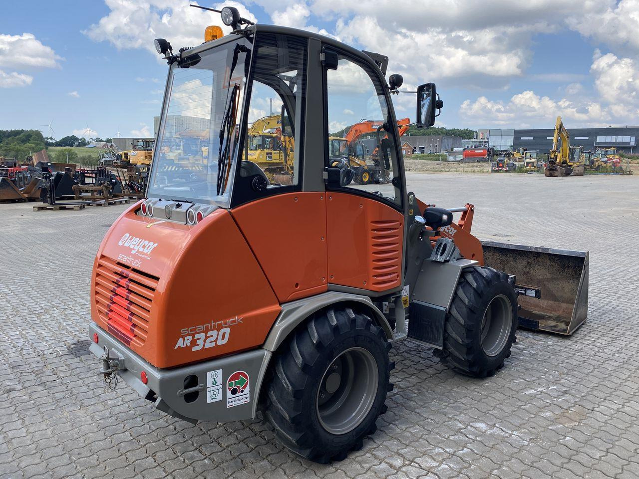 Weycor AR320 Cab - Kloubový nakladač: obrázek 4 Weycor AR320 Cab - Kloubový nakladač: obrázek 4