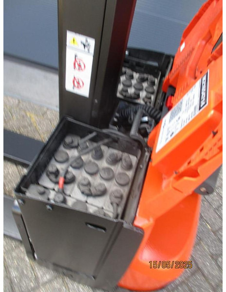 Stohovací vozík BT SWE 080L: obrázek 11 Stohovací vozík BT SWE 080L: obrázek 11