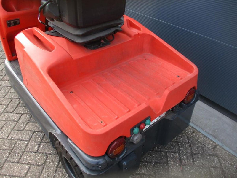 Linde P 60 - Elektrický tahač: obrázek 5 Linde P 60 - Elektrický tahač: obrázek 5