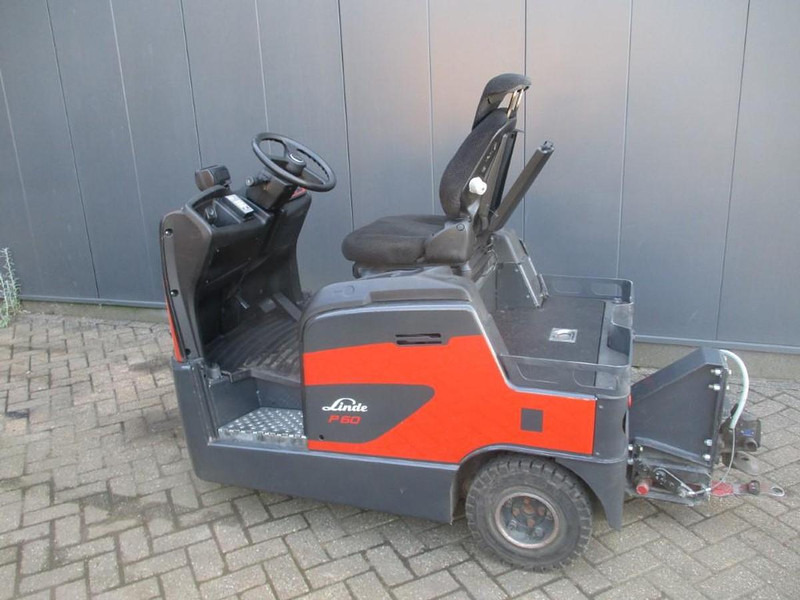 Linde P 60 - Elektrický tahač: obrázek 1 Linde P 60 - Elektrický tahač: obrázek 1
