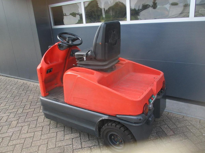 Linde P 60 - Elektrický tahač: obrázek 3 Linde P 60 - Elektrický tahač: obrázek 3