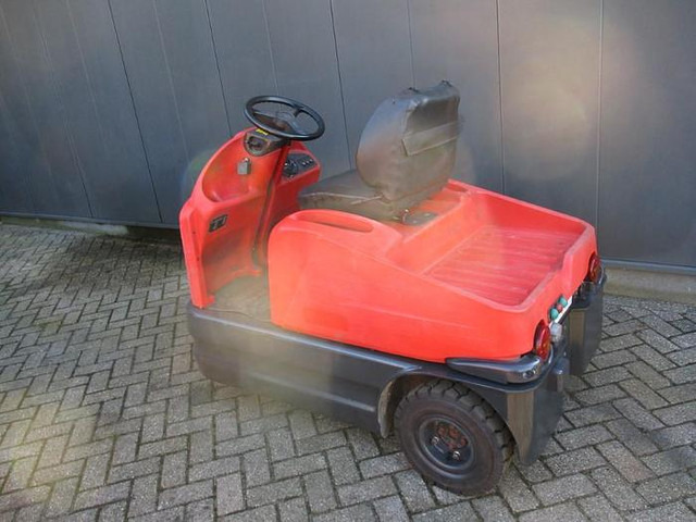 Linde P 60 - Elektrický tahač: obrázek 2 Linde P 60 - Elektrický tahač: obrázek 2