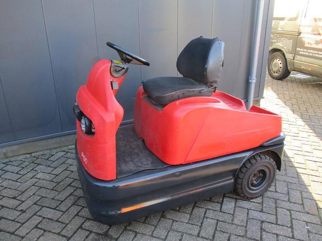 Linde P 60 - Elektrický tahač: obrázek 3 Linde P 60 - Elektrický tahač: obrázek 3