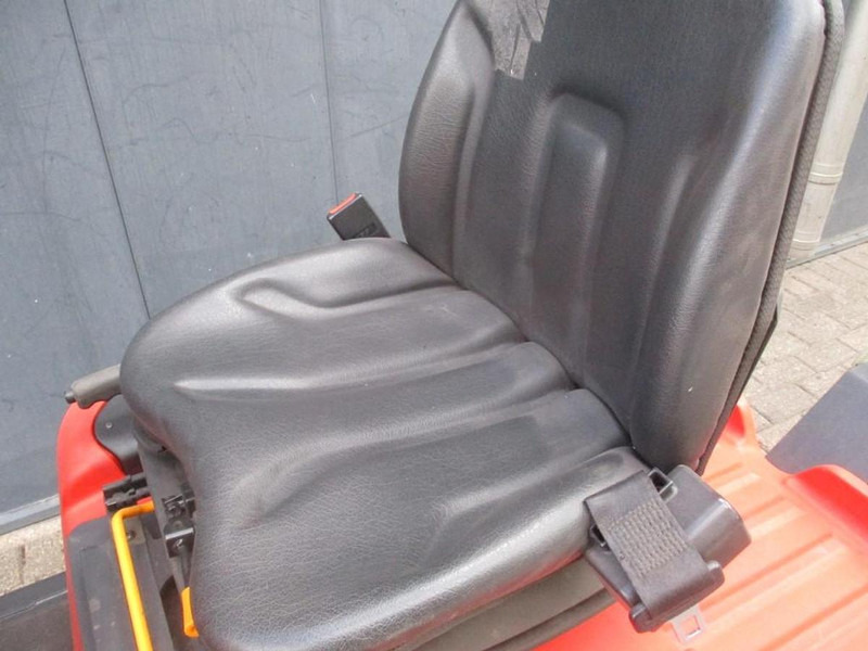 Linde P 60 - Elektrický tahač: obrázek 5 Linde P 60 - Elektrický tahač: obrázek 5