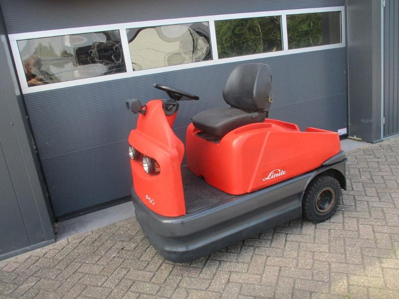 Linde P 60 - Elektrický tahač: obrázek 2 Linde P 60 - Elektrický tahač: obrázek 2
