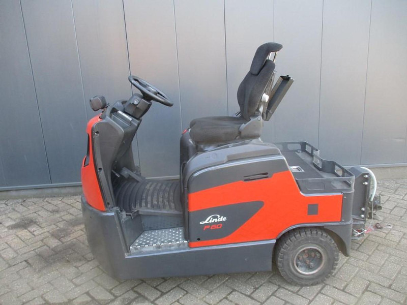 Linde P 60 - Elektrický tahač: obrázek 2 Linde P 60 - Elektrický tahač: obrázek 2