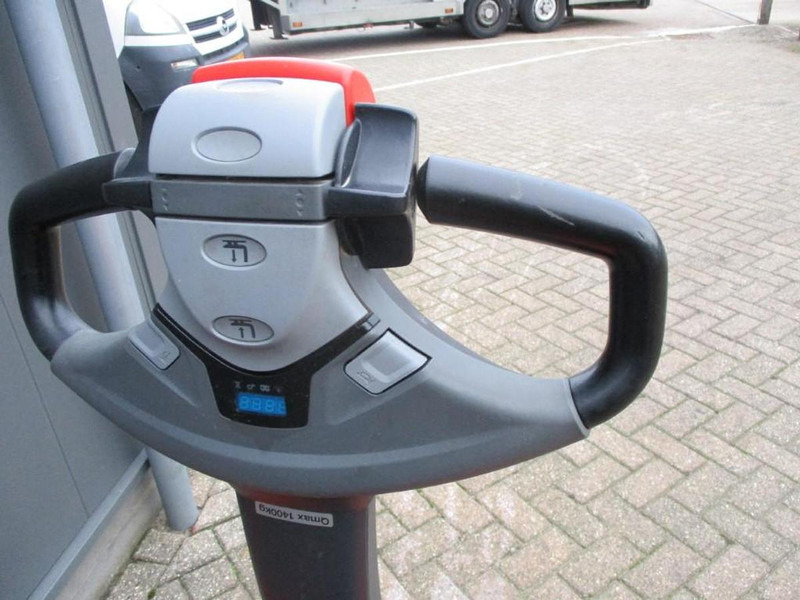 Toyota LWE 140 - Paletový vozík: obrázek 5 Toyota LWE 140 - Paletový vozík: obrázek 5