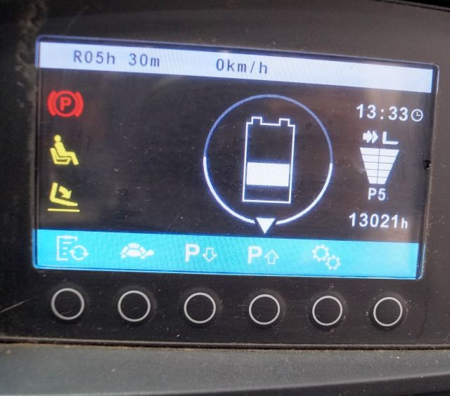 Jungheinrich EFG430 - Elektrický vysokozdvižný vozík: obrázek 5 Jungheinrich EFG430 - Elektrický vysokozdvižný vozík: obrázek 5