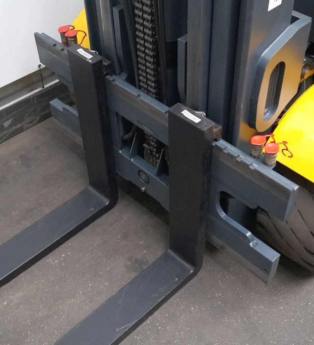 Jungheinrich EFG550 - Elektrický vysokozdvižný vozík: obrázek 3 Jungheinrich EFG550 - Elektrický vysokozdvižný vozík: obrázek 3