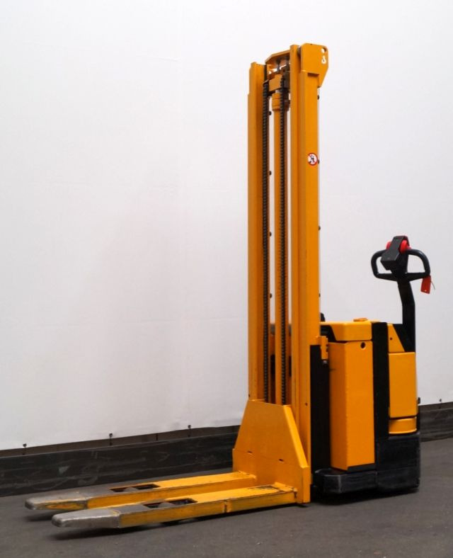 Jungheinrich EJC12 - Stohovací vozík: obrázek 1 Jungheinrich EJC12 - Stohovací vozík: obrázek 1