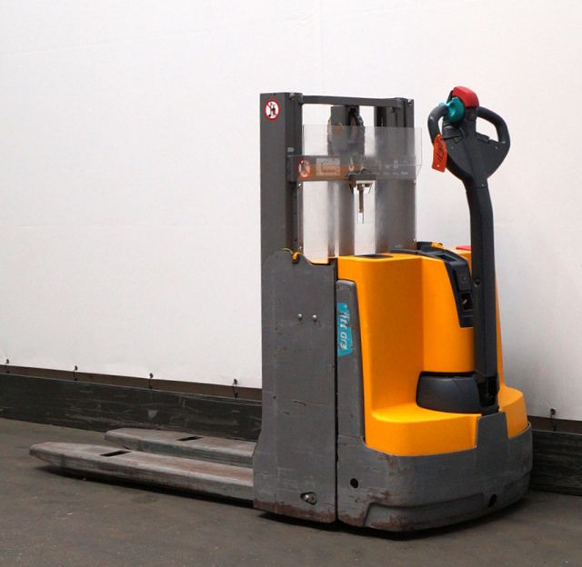 Jungheinrich EJD118 - Stohovací vozík: obrázek 2 Jungheinrich EJD118 - Stohovací vozík: obrázek 2