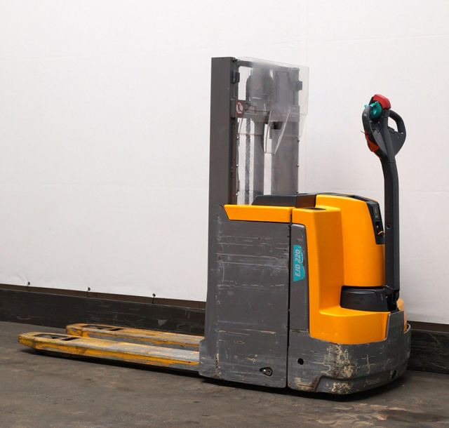 Jungheinrich EJD220 - Stohovací vozík: obrázek 2 Jungheinrich EJD220 - Stohovací vozík: obrázek 2