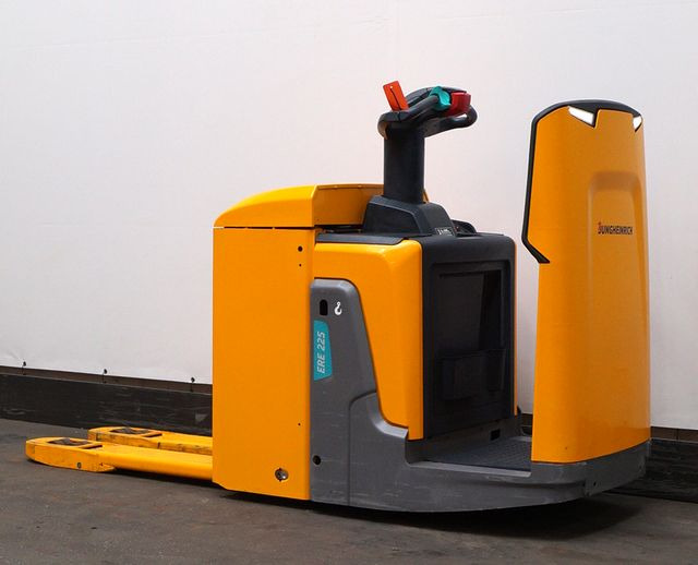 Jungheinrich ERE225 - Paletový vozík: obrázek 2 Jungheinrich ERE225 - Paletový vozík: obrázek 2