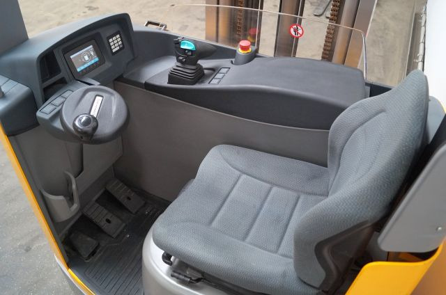 Jungheinrich ETV214 - Retrak: obrázek 3 Jungheinrich ETV214 - Retrak: obrázek 3