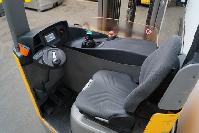 Jungheinrich ETV216 - Retrak: obrázek 3 Jungheinrich ETV216 - Retrak: obrázek 3