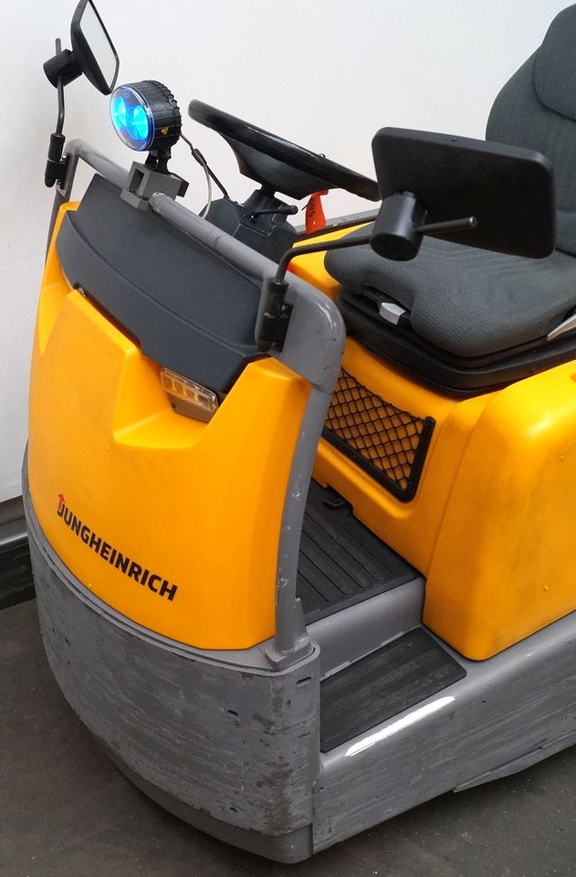 Jungheinrich EZS570 - Elektrický tahač: obrázek 3 Jungheinrich EZS570 - Elektrický tahač: obrázek 3