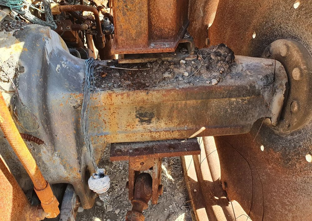 Claas Ares Renault 556 wał blok silnik głowica most zwolnica skrzynia - Převodovka pro Zemědělská technika: obrázek 5 Claas Ares Renault 556 wał blok silnik głowica most zwolnica skrzynia - Převodovka pro Zemědělská technika: obrázek 5
