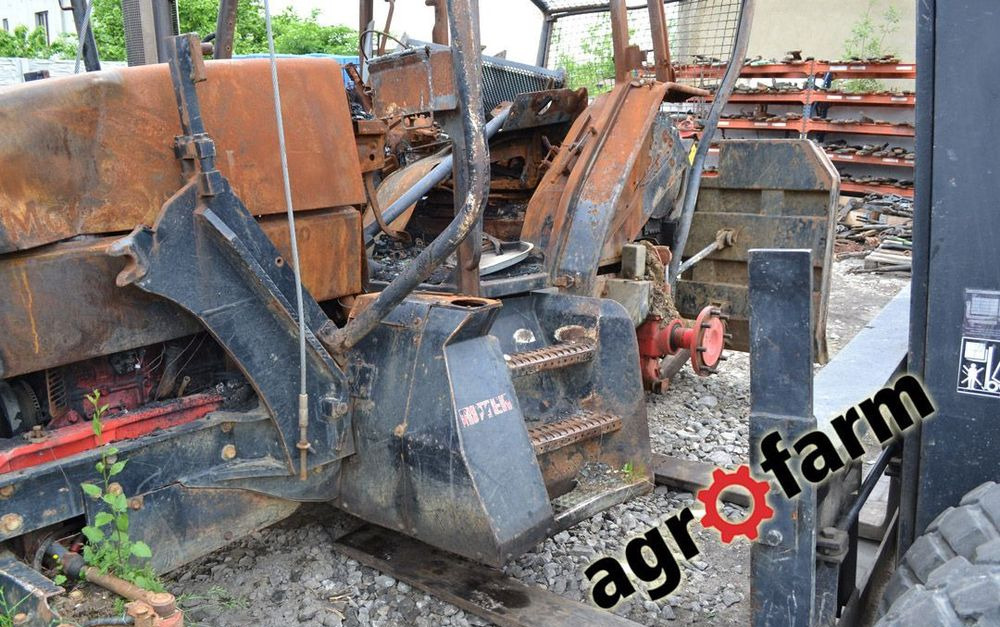 MCCormick części MTX 150 175 skrzynia silnik most oś napęd kabina wał blok głowica piasta - Převodovka pro Zemědělská technika: obrázek 3 MCCormick części MTX 150 175 skrzynia silnik most oś napęd kabina wał blok głowica piasta - Převodovka pro Zemědělská technika: obrázek 3