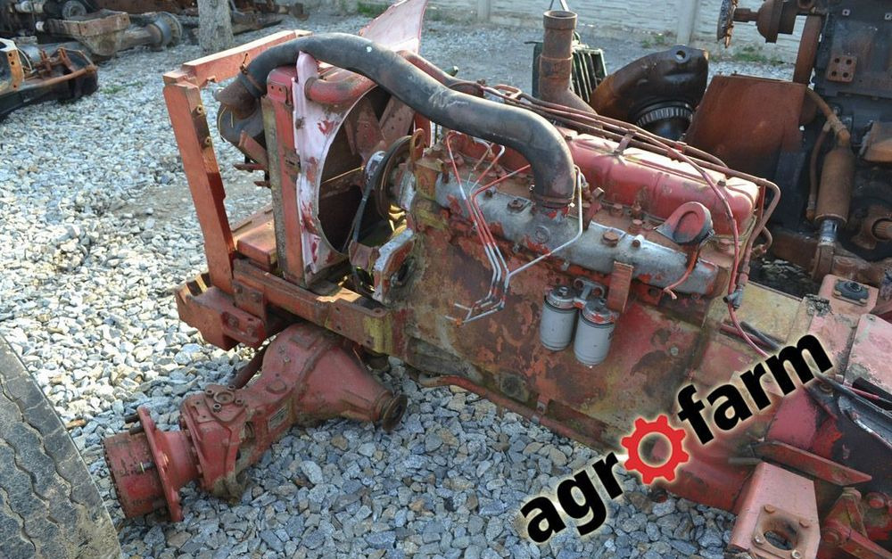 Náhradní díly pro Zemědělská technika Case części używane 955 956 1055 skrzynia silnik most oś napęd podnośnik zwolnica obudowa wał blok: obrázek 1