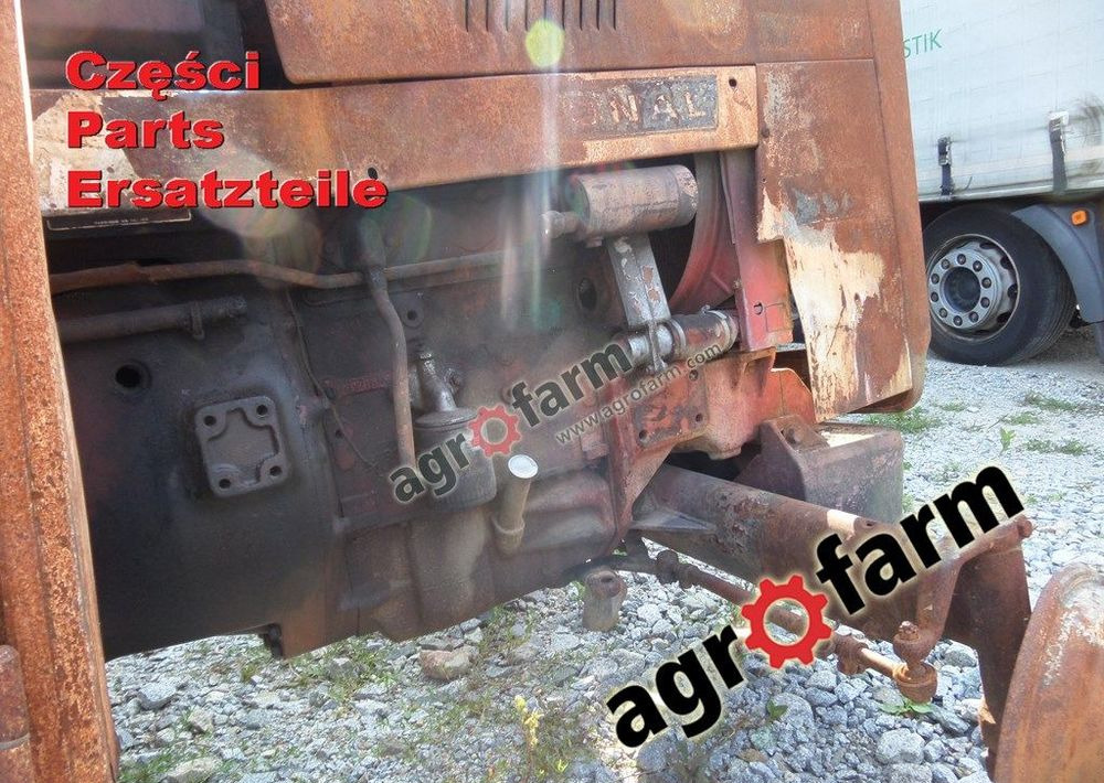 McCormick 553 części, skrzynia biegów, silnik - Náhradní díly: obrázek 2 McCormick 553 części, skrzynia biegów, silnik - Náhradní díly: obrázek 2