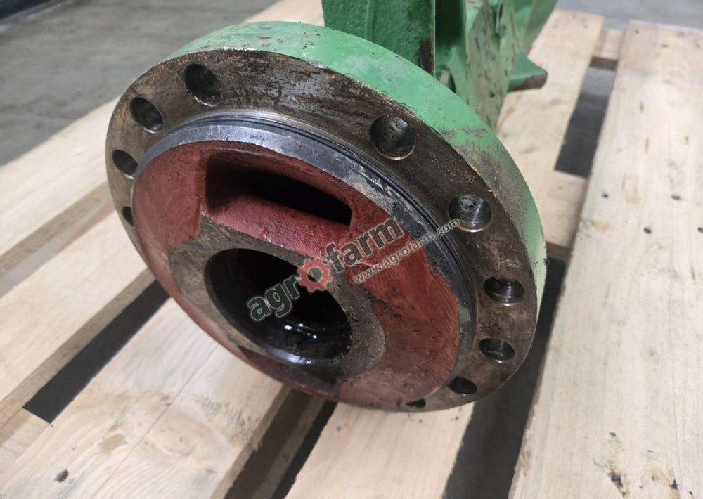 Obudowa mostu John Deere 6800, 6900, 6810, 6910 - Transmise: obrázek 3 Obudowa mostu John Deere 6800, 6900, 6810, 6910 - Transmise: obrázek 3