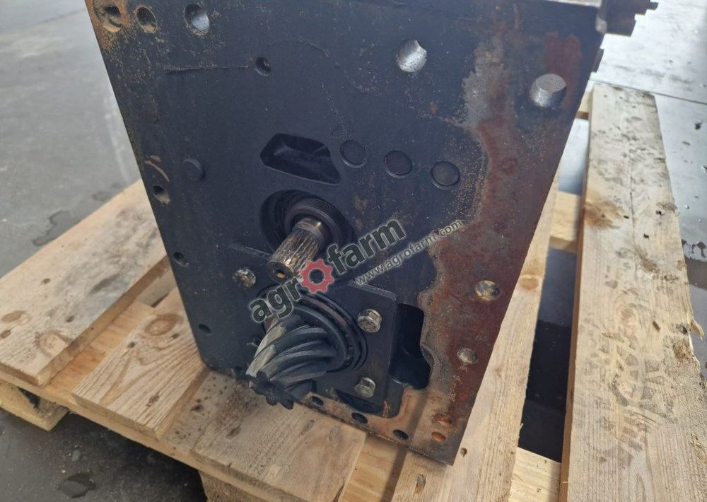 Skrzynia biegów Claas Axos - Převodovka: obrázek 3 Skrzynia biegów Claas Axos - Převodovka: obrázek 3