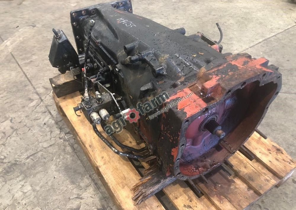 Skrzynia biegów Massey Ferguson 6255 461B7 - Převodovka: obrázek 1 Skrzynia biegów Massey Ferguson 6255 461B7 - Převodovka: obrázek 1