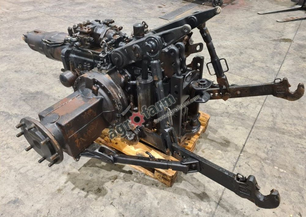 Skrzynia biegów, most tylny Valtra N111 TB07881 - Převodovka: obrázek 3 Skrzynia biegów, most tylny Valtra N111 TB07881 - Převodovka: obrázek 3