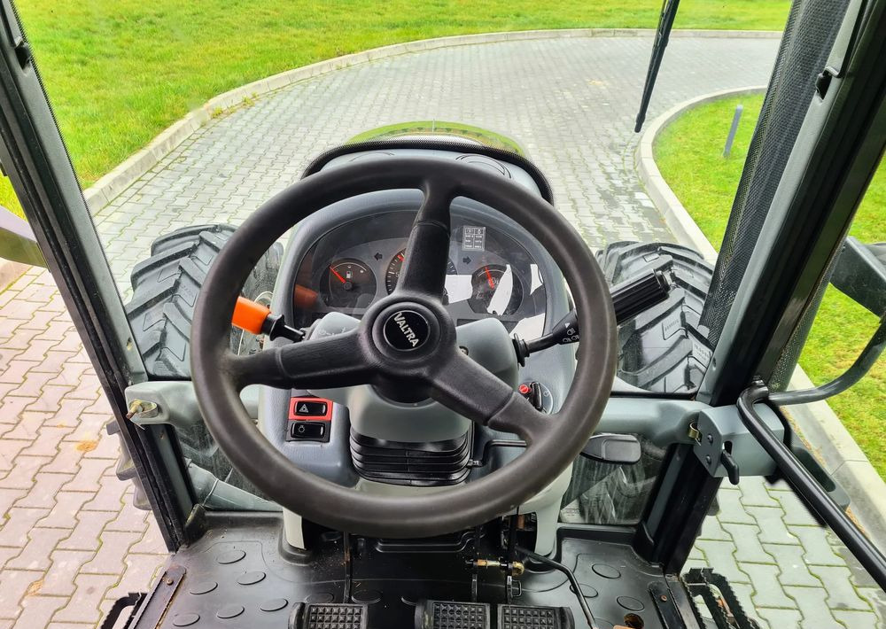 Traktor Valtra A93: obrázek 7
