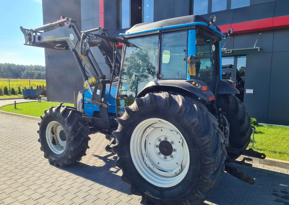 Valtra A95 - Traktor: obrázek 4 Valtra A95 - Traktor: obrázek 4