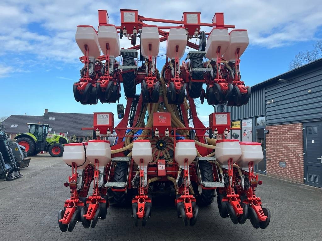 Gaspardo Manta XL 12Rij + fronttank - Secí stroj: obrázek 3 Gaspardo Manta XL 12Rij + fronttank - Secí stroj: obrázek 3