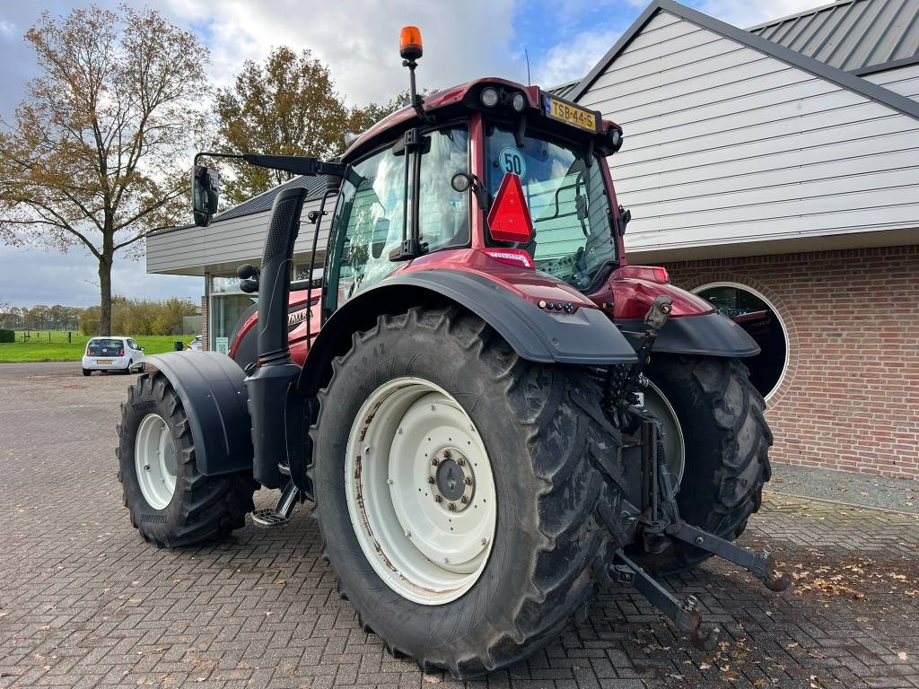 Valtra T 174 Versu - Traktor: obrázek 3 Valtra T 174 Versu - Traktor: obrázek 3