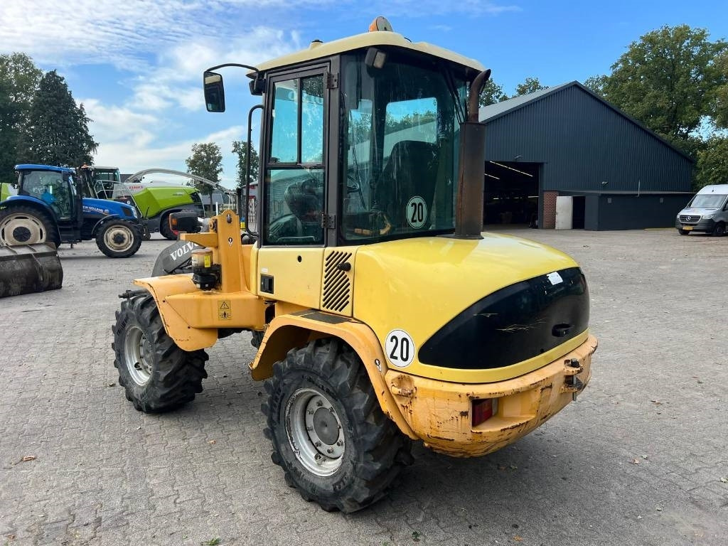 Volvo L 30 B - Kolový nakladač: obrázek 3 Volvo L 30 B - Kolový nakladač: obrázek 3