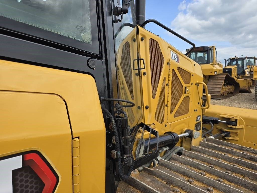 CAT D 3 LGP - Buldozer: obrázek 5 CAT D 3 LGP - Buldozer: obrázek 5